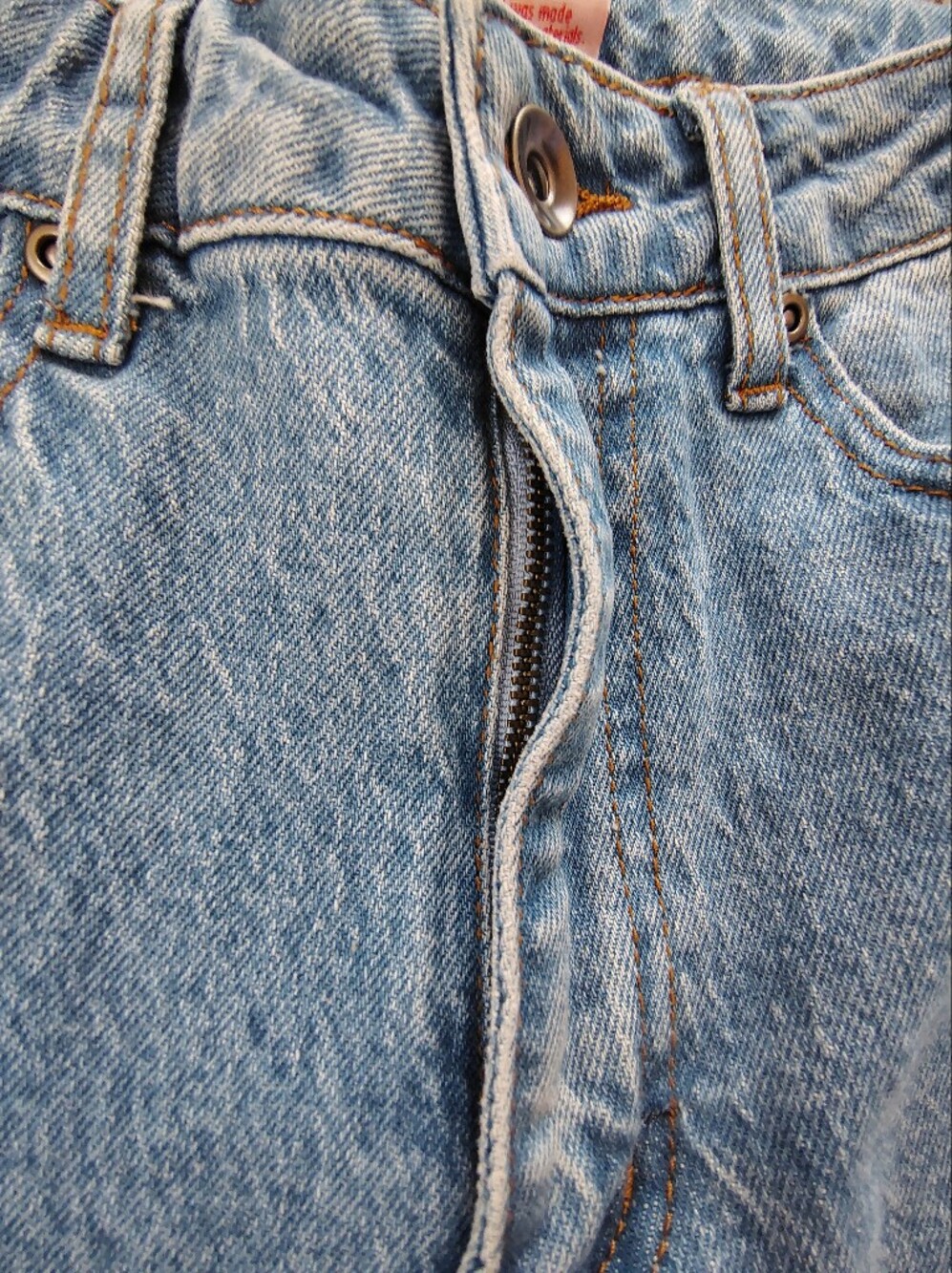 Hello Kitty Light Blue High-Rise Jeans with Red Bow Appliqués - Picture 9 of 15